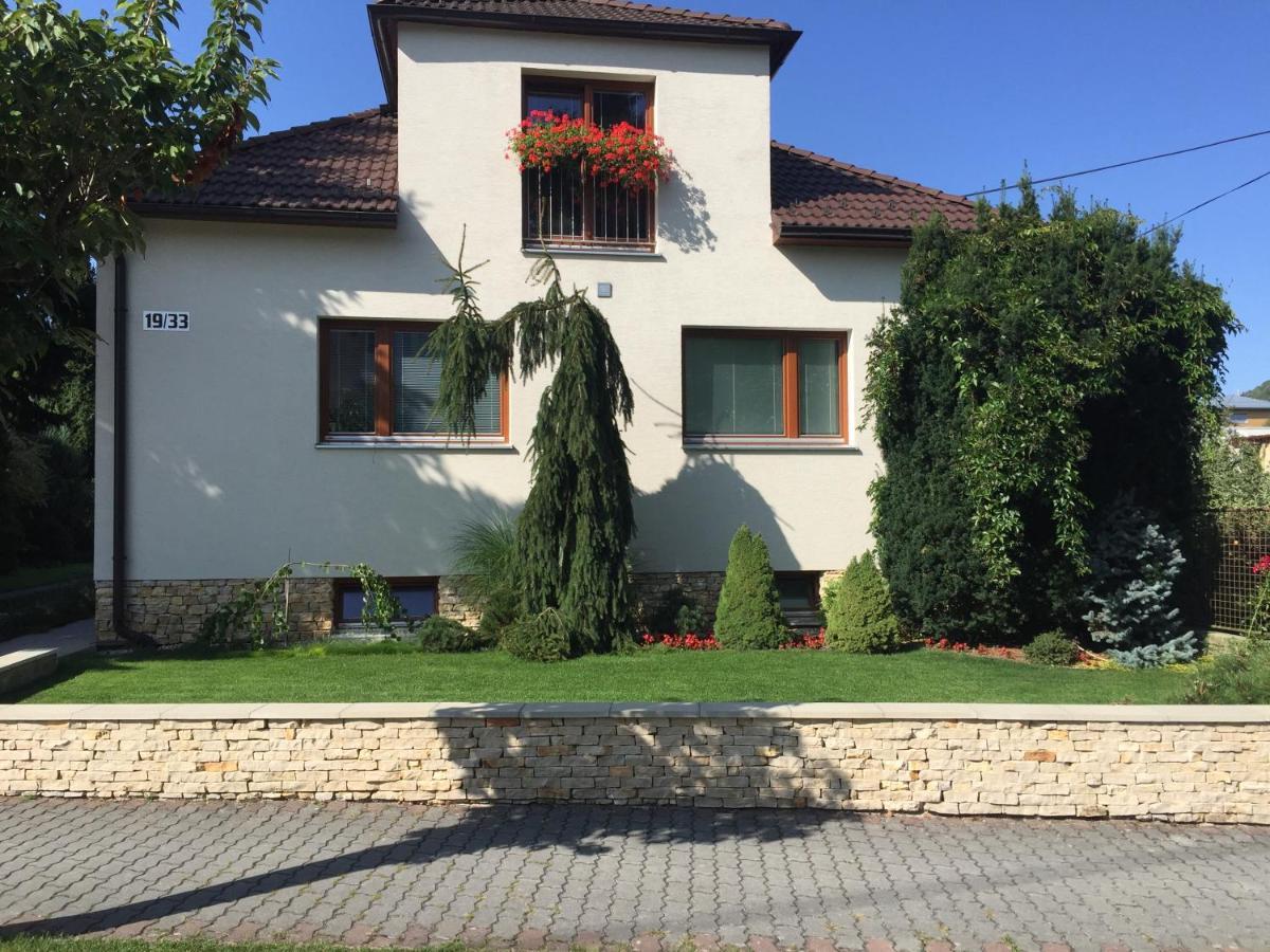 Privat Pekny Dvor Apartment Rajecke Teplice Ngoại thất bức ảnh